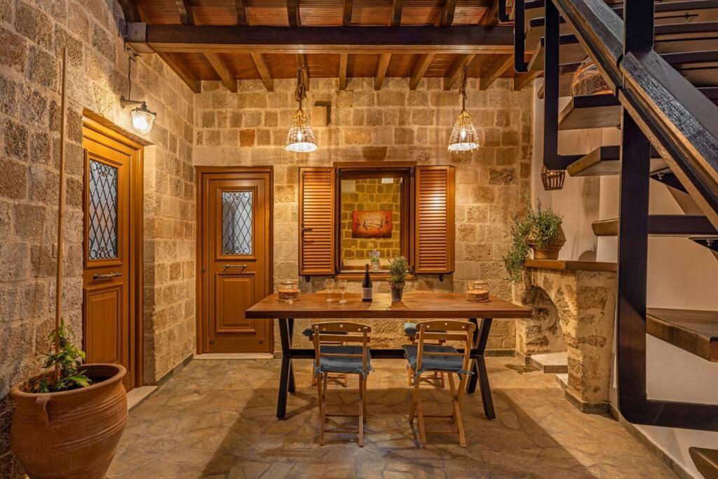 Margaritis Luxury Medieval House Rhodes City Εξωτερικό φωτογραφία